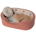 MAILEG-Legowisko-dla-pieska-33cm--DOG-BASKET-CORAL.png