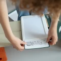 Tablet-graficzny-z-szablonami-do-rysowania-KIDYDRAW-PAD--Meli-Melo-Kidywolf-9.webp